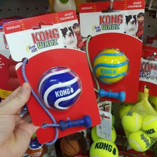 Kong  Wavz Bunji Ball ของเล่นสุนัข บอลยางหนามีเชือก เด้งๆ M มี3สี