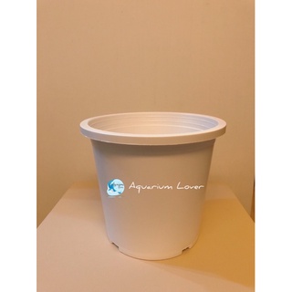 กระถางพลาสติกทรงกลมขอบพับ สีขาว สูง 14.5 cm. กว้าง 10 cm.