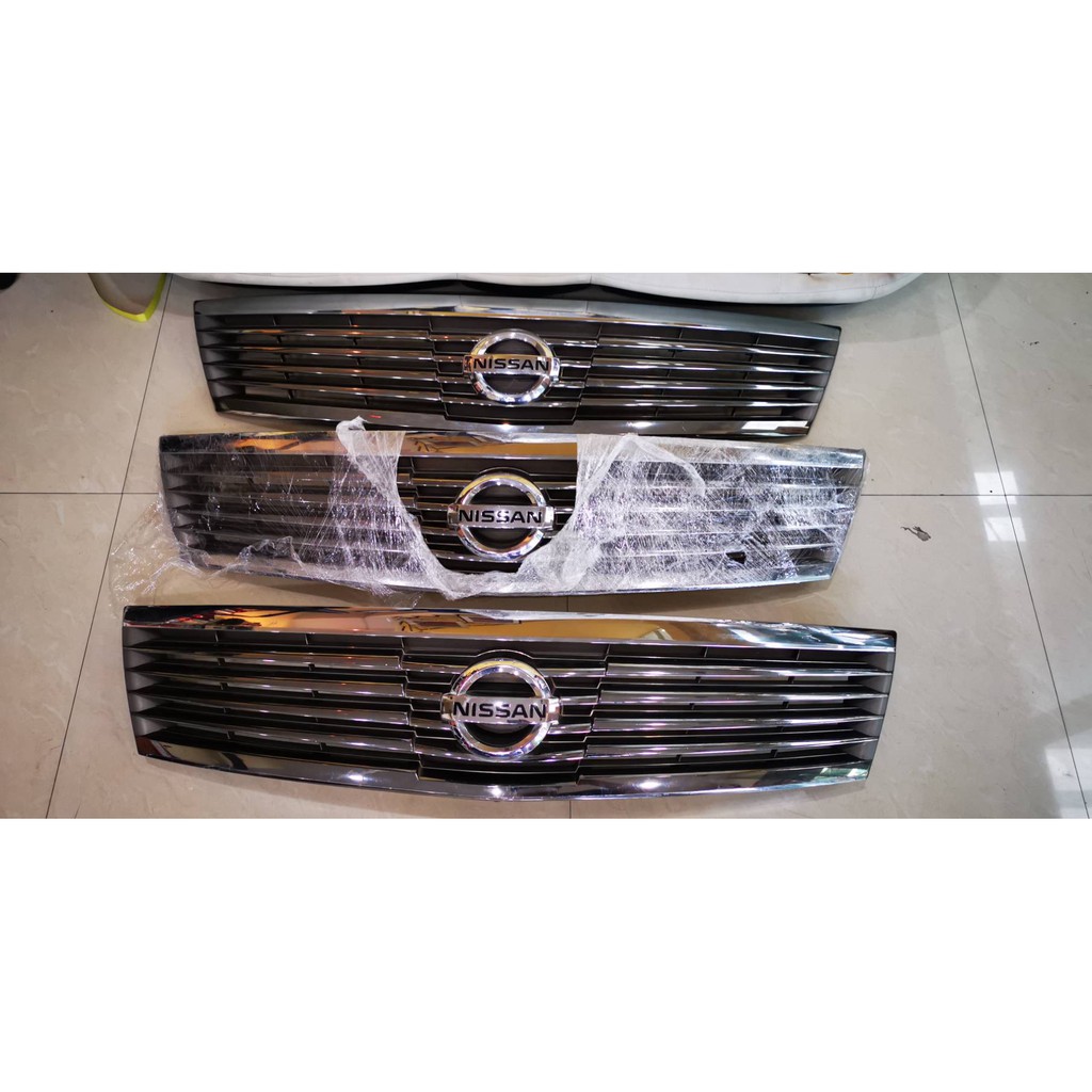 กระจังหน้ารถ Nissan teana J31  (ของแท้มือสองญี่ปุ่น)