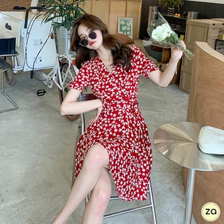 💥HOT SALE💥ชุดเดรสสีแดงลายใบโคลเวอร์ เชือกผูกเอว คอวีแขนสั้น ชายระบาย