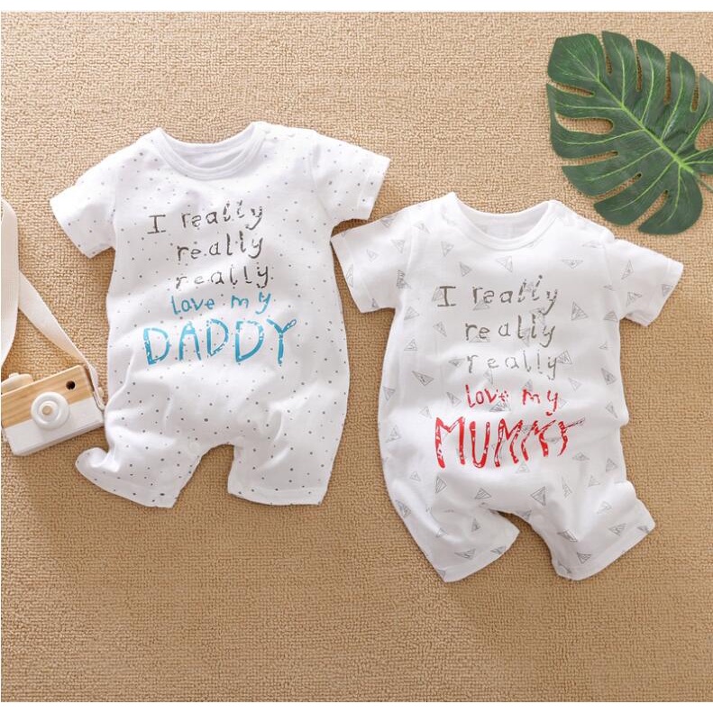 Baby Boy Girl เสื้อผ้าเด็กแรกเกิด "Love My Daddy/Mummy "ตัวอักษรพิมพ์ Romper