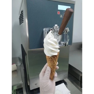 I Am Softserve ผงไอศครีมซอฟท์เสิร์ฟสูตรประหยัด รสวานิลา ขนาด 1 Kg.
