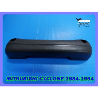 MITSUBISHI CYCLONE year 1984-1994 DOOR HANDLE OUTER "GREY"  // นวมดึงประตู MITSUBISHI CYCLONE สีเทา