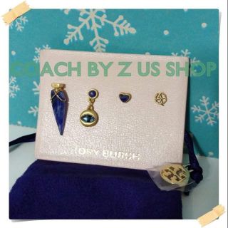 Tory Burch charm mismatched earrings งานชอป.