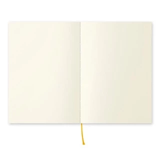 MIDORI MD Notebook <A5> Blank (D15384006) / สมุด MD ขนาด A5 แบบไม่มีเส้น แบรนด์ MIDORI จากประเทศญี่ปุ่น