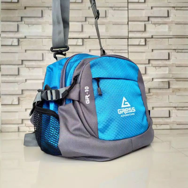 กระเป๋าสะพายไหล่ ลาย Gress adventure