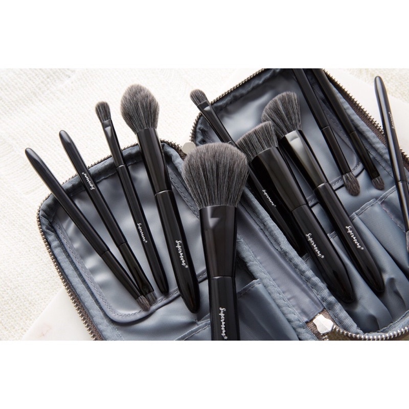 แปรงแต่งหน้า Supermom Okurimono Brush Set