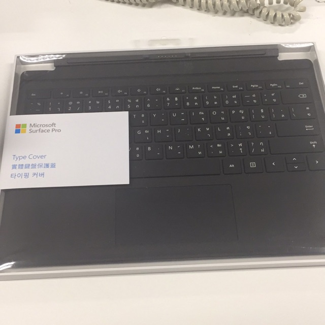 Microsoft surface pro type cover