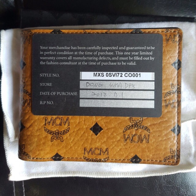 Mcm wallet (used once )💯