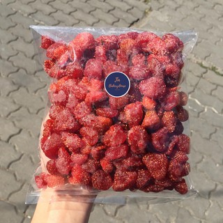 สตอเบอรี่อบแห้ง (Dried Strawberries) 500 กรัม และแบบกระปุก 250 กรัม