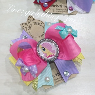 Flutter shine hair bow