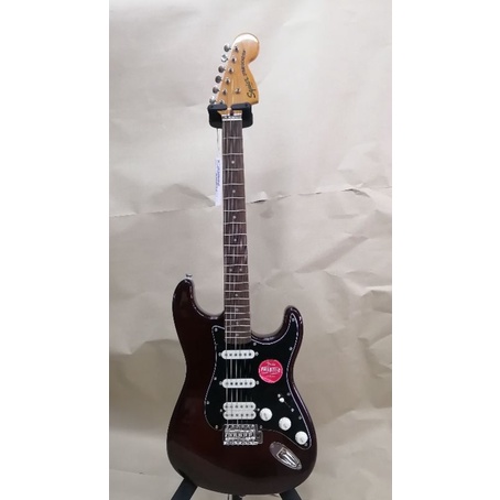 SQUIER​ CLASSIC​ VIBE​70​STRAT​ HSS