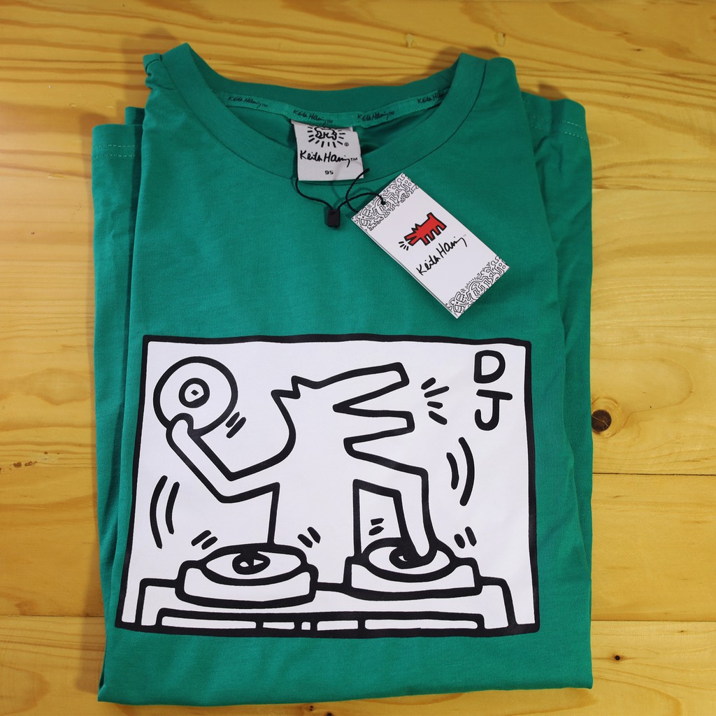 T shirt เสื้อยืด KEITH HARING - DJ DOG - 1983 ศิลปินสตรีทอาร์ตชื่อดัง ลาย DJ DOG ของใหม่ ของแท้ เอาไว้สะสม ผ้านิ่มใสสบาย