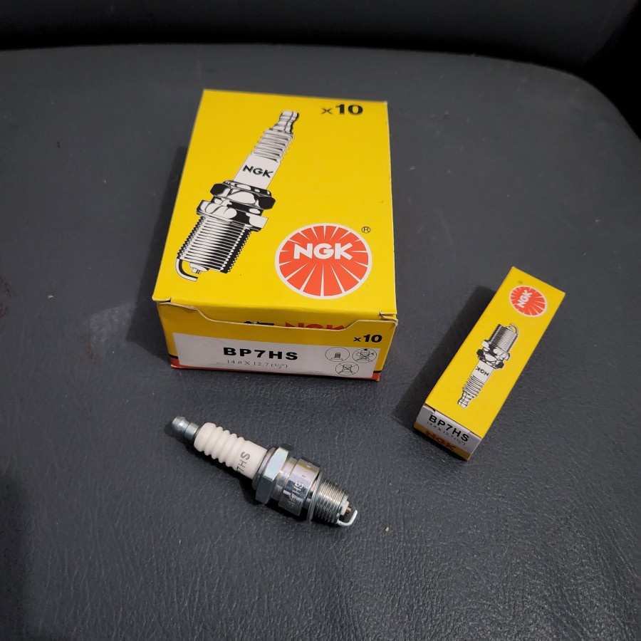 หัวเทียน NGK BP7 BP7HS RX King Fizr Sigma F1 Satria 2T 2-Stroke