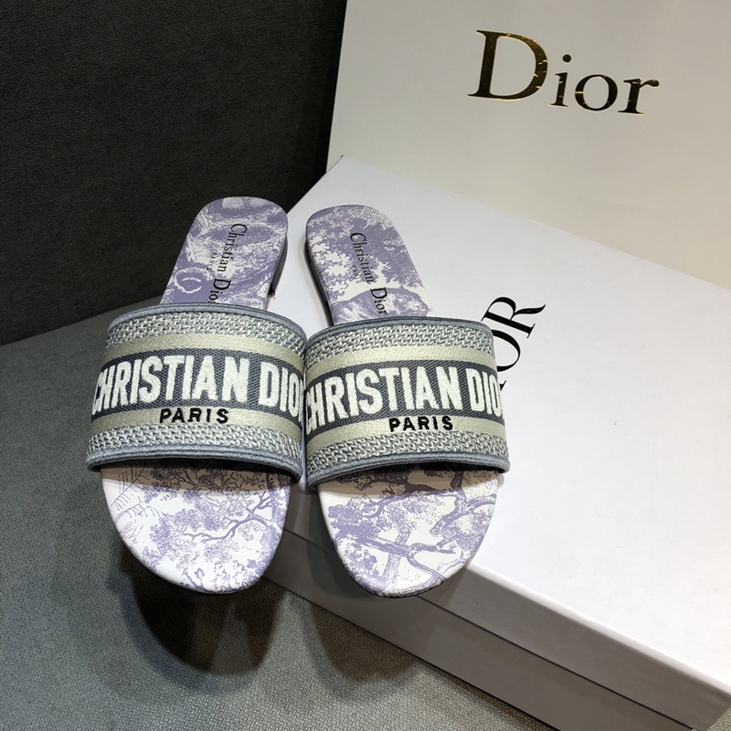 รองเท้าแตะแฟชั่นสตรี Dior รองเท้าแตะแฟชั่นหนังแท้สานใหม่