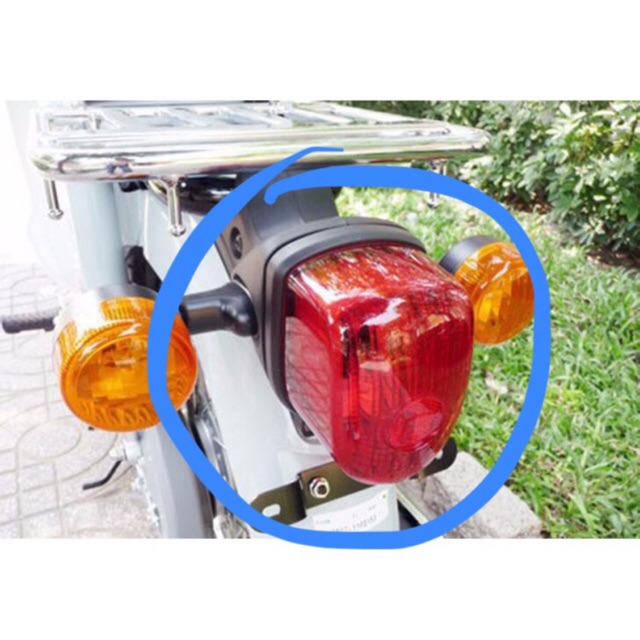 ไฟท้าย cub 81 ใหม่ และฝาหลัง taya, dealim, student cub