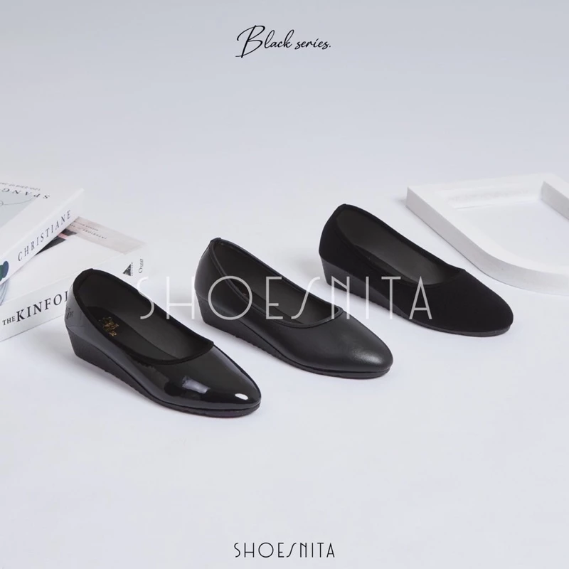 รองเท้าคัชชู ส้นสูง 1.5 นิ้ว รองเท้าคัทชูดำเรียบ ส้นเตารีด ใส่สบาย SHOESNITA *S380