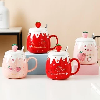 แก้วกาแฟลายสตอเบอรี่+ช้อน เข้าไมโครเวฟได้ แก้วสุดน่ารักพรีเมี่ยม สวยและคุ้มค่า