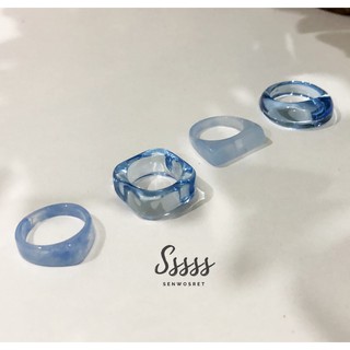 RINGSET 16 : Shade of Crystal blue II  ( 4 Rings) ขนาด : 1.8 ซม. วัสดุ : เรซิ่น