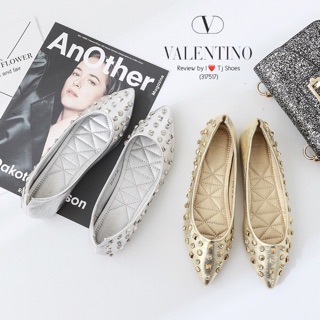 รองเท้าคัชชู VALENTINO