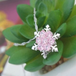 สร้อยคอสโนว์เฟลก • Winter Snowflake Necklace