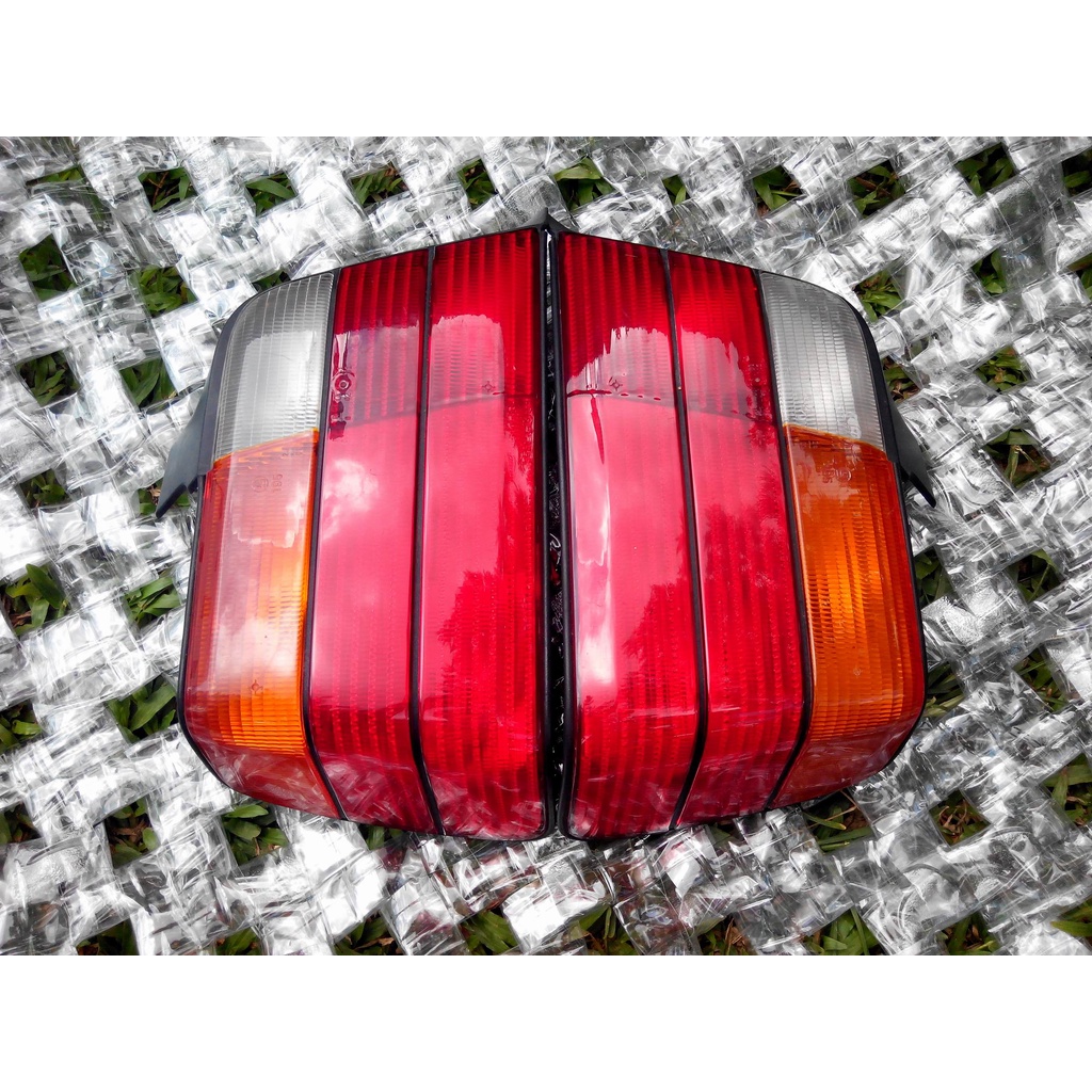 มือสองตามสภาพ ไฟท้ายเดิมแท้ BMW E36 ราคาคู่ละ 2,650