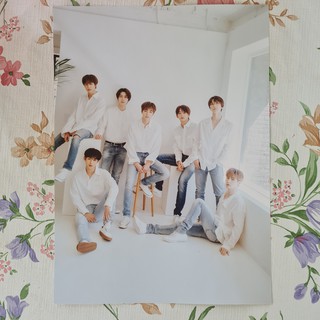 [แท้/พร้อมส่ง] หน้าโฟโต้บุ๊คแบ่งขาย WayV Holiday Photo Book