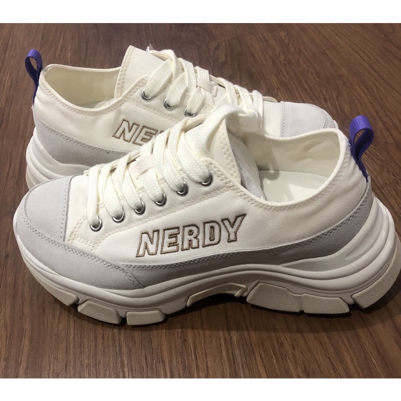 รองเท้า Nerdy Zeig Canvas Low Ivory 245
