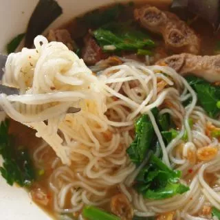 ♨️มีราคาส่ง ♨️เส้นก๋วยจั๊บอุบลฯยอดฮิต เส้นสด เหนียว นุ่มอร่อย ♨️ขนาด 500 กรัม ทานได้ 4-6 ถ้วย