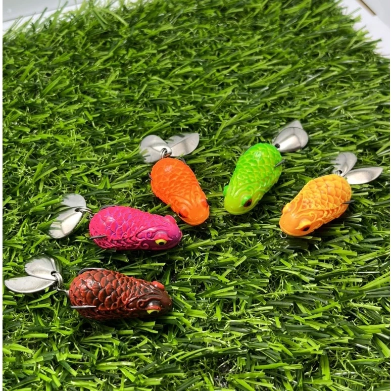 กบยาง 3.5 cm. ตัวเบ็ดเบอร์ 1 (กบยางเกล็ดมังกร)