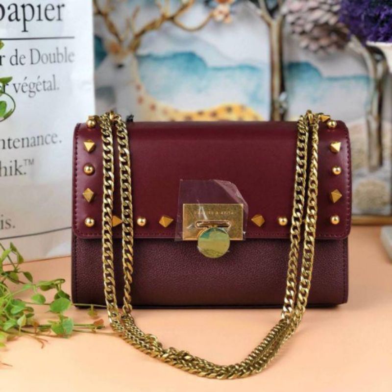 กระเป๋า Chales&keith แท้ สายโซ่