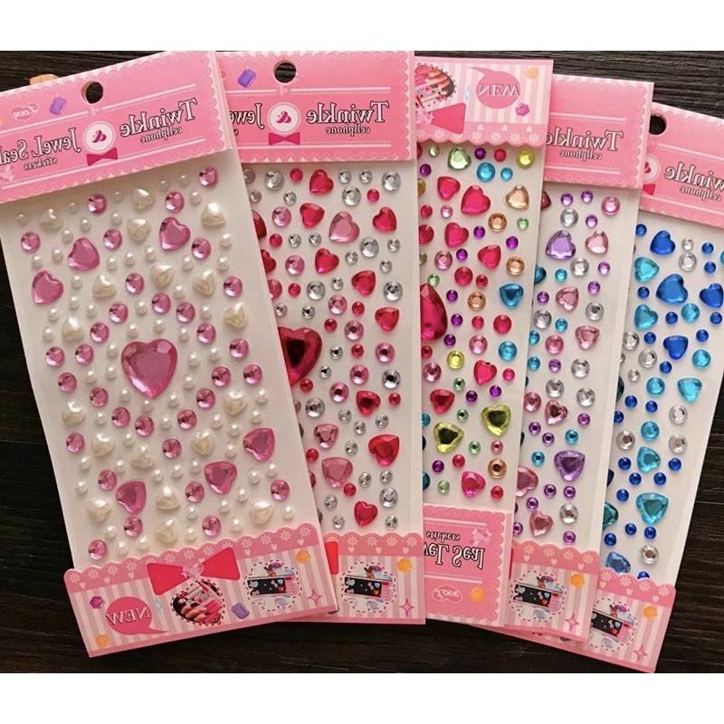 สั่งขั้นต่ำ 20 บาท (รวมได้ทั้งร้าน) สติ๊กเกอร์เพชร วิ้งๆ สติ๊กเกอร์ม้อบแม้บ มีให้เลือกหลายแบบ (หัวใจ)