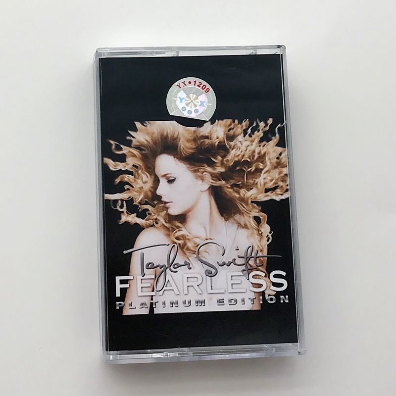 เทปคาสเซ็ท  Tape Taylor Swift Taylor Swift Fearless Mildew ใหม่ ยังไม่เปิด 19 เพลง