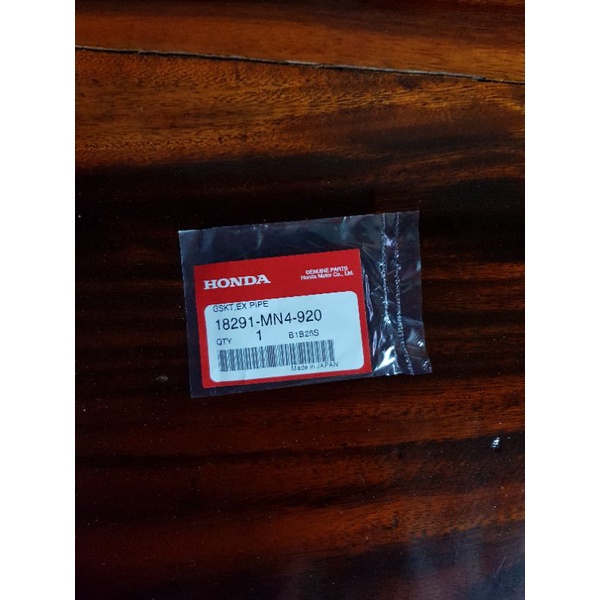 ประเก็นคอท่อแท้ศูนย์
18291-MN4-920

สำหรับ

CB650F CBR650F

CB650R CBR650R

CB500R CBR500R

CB500X

