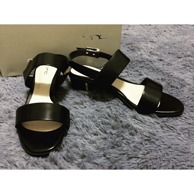 รองเท้า VNC