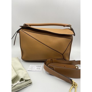 Like newwww Loewe puzzle medium light caramel