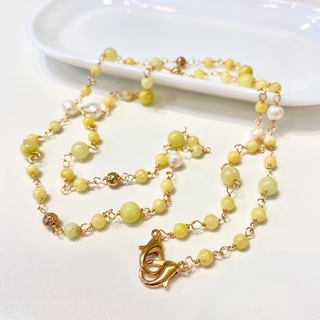 🌼สายคล้องแมส หินเยลโล่จัสเปอร์ (Yellow jasper) เป็นหินสีเหลืองประกายเขียวนิดๆ สีสันสดใส หินแท้สีธรรมชาติ