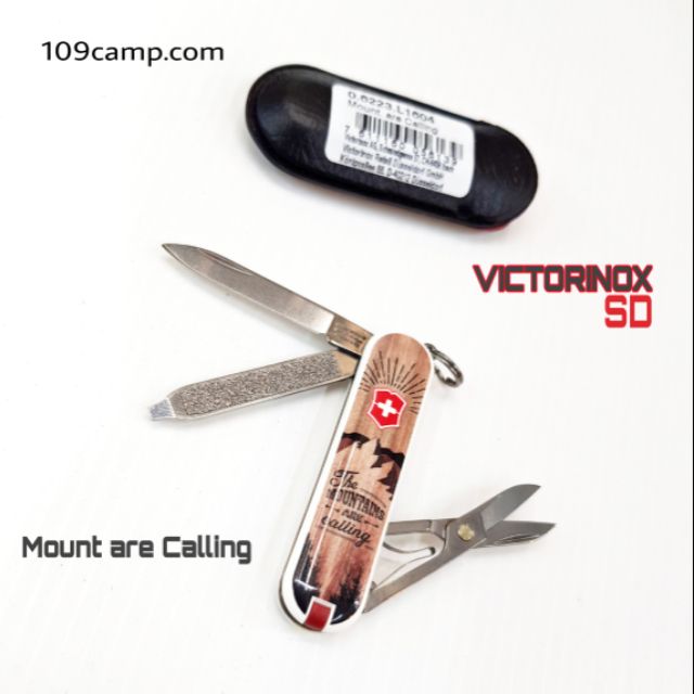Victorinox มีดพับอเนกประสงค์ ลิขสิทธิ์แท้ SWISS ARMY KNIVES รุ่น Classic SD 0.6223.L1604  Mount. are Calling ของใหม่