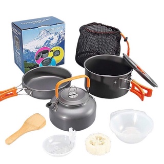 ชุดหม้อสนาม COOKING SET DS-308 ชุดหม้อ+กะทะ+กาต้มน้ำ สำหรับ 3-4 คน พร้อมถุงใส่ มีสินค้าพร้อมส่ง