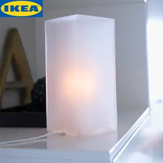 IKEA GRÖNÖ เกรินเออ โคมไฟตั้งโต๊ะ, กระจกฝ้า หลอดไฟแยกจำหน่าย แนะนำให้ใช้หลอด LED E14 ให้แสงไฟอ่อนๆ สร้างบรรยากาศนุ่มนวล