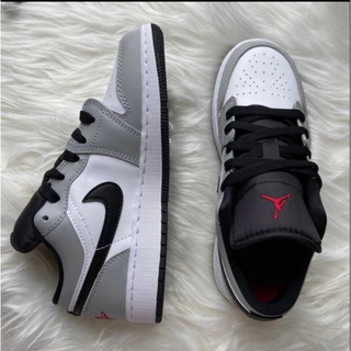 ☎◊Nike Air Jordan 1 Low Aj1 Ash Black และ White Grey Shadow Low Top สำหรับผู้ชายและผู้หญิง