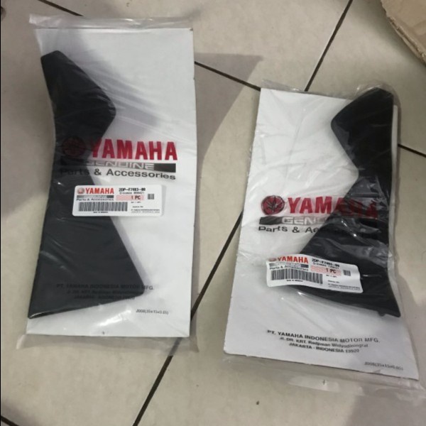 พักเท้าคู่สําหรับ Yamaha NMax 155 OLD 2DP-F7483 + 2DP-F7484