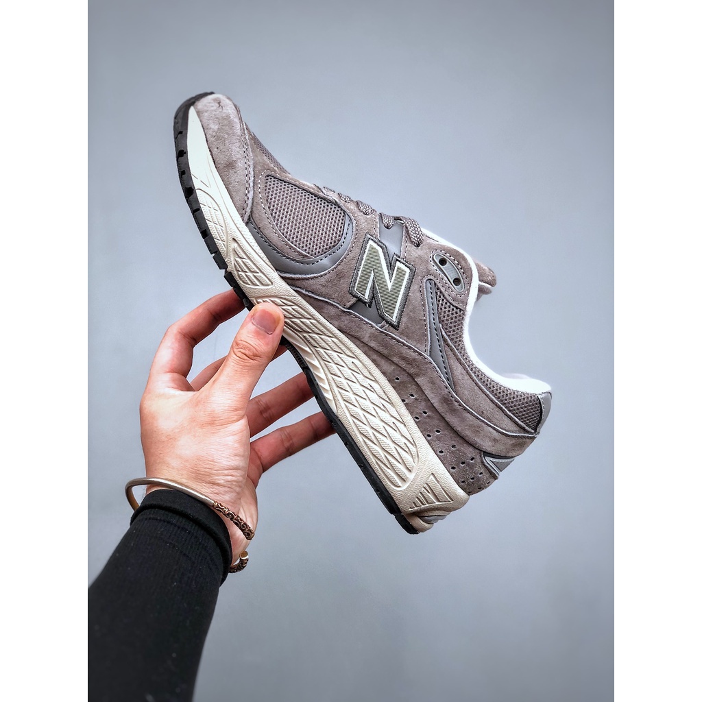 New Balance NB2002 รองเท้าวิ่งผู้ชายและผู้หญิงแนวสตรีทแฟชั่นย้อนยุคทุก ...