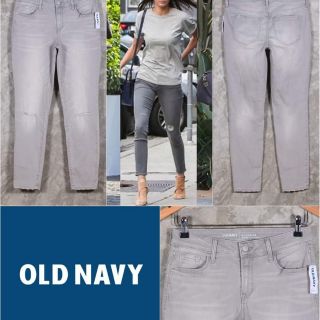 กางเกงเข้ารูปสีเทาขาดเข่า Old navy