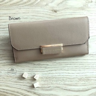 Charles &amp; Keith Push-Lock Long Wallet สี brown