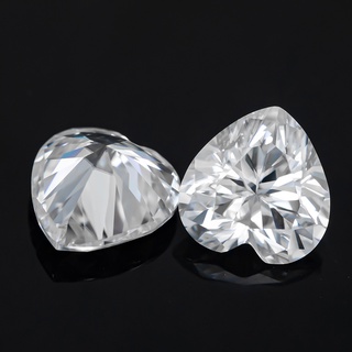 Heart moissanite diamond เพชรโมอิส รูปหัวใจ G/VVS พร้อมใบรับรอง