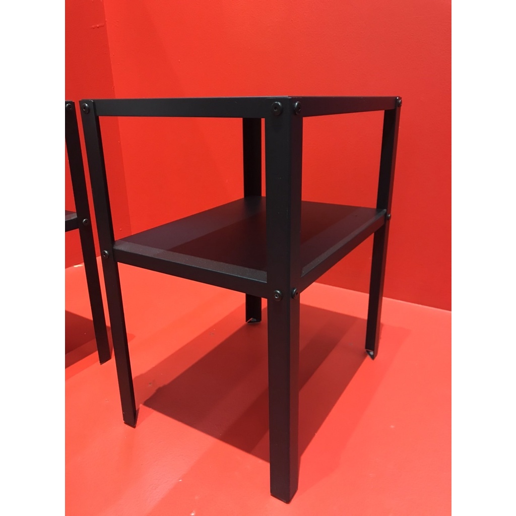 IKEA แท้ค่ะ KNARREVIK คนาร์เรียวีค โต๊ะข้างเตียง, ดำ, 37x28 ซม., 42x34 ซม.