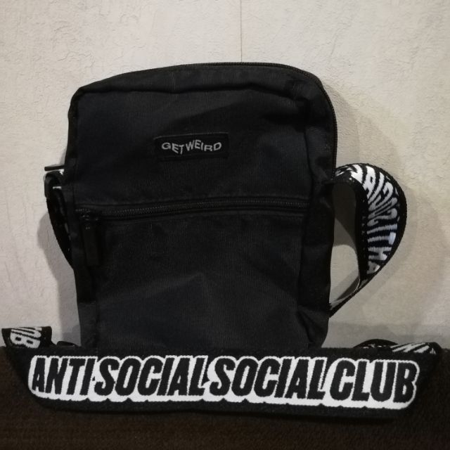 กระเป๋าสะพาย แบรนด์ anti social social club ของแท้100%