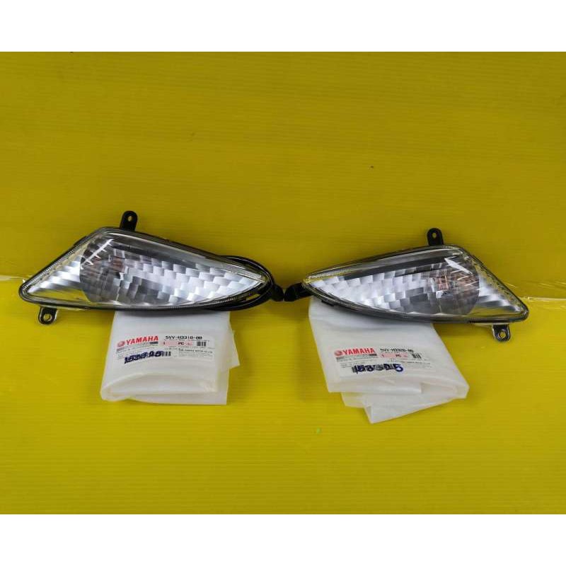 ﻿ไฟเลี้ยวมีโอตัวเก่าแท้​เบิกศูนย์Yamaha.รุ่นขั้วเล็ก​ (มีโอตัวแรกไม่มีไฟหรี่)​ 5VV-H3310-00.​ส่งฟรี&