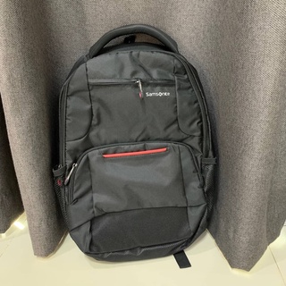 SAMSONITE BLACK NYLON BACKPACK กระเป๋าเป้สะพายหลัง แซมโซไนท์ ผ้าไนล่อนสีดำ ตัดขอบแดง ขนาด 30x15x46 cm